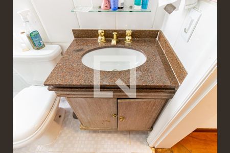 Apartamento à venda com 250m², 3 quartos e 2 vagasBanheiro da Suíte 2