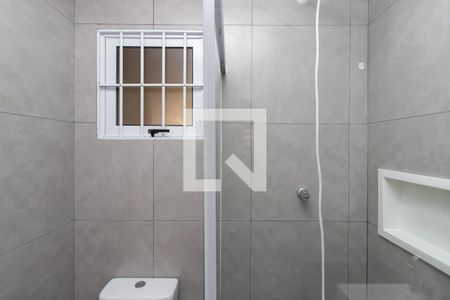 Banheiro de casa para alugar com 1 quarto, 45m² em Vila Gustavo, São Paulo