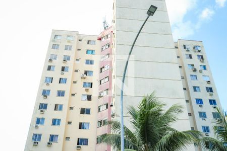 Apartamento à venda com 59m², 2 quartos e 2 vagas Apartamento à venda com 59m², 2 quartos e 2 vagasFachada