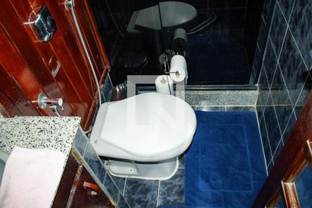 Apartamento à venda com 59m², 2 quartos e 2 vagas Apartamento à venda com 59m², 2 quartos e 2 vagasBanheiro