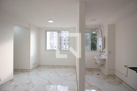 Sala de apartamento para alugar com 2 quartos, 41m² em Cidade Líder, São Paulo