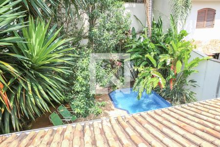 Casa à venda com 450m², 4 quartos e 4 vagasSacada da Área de Serviço