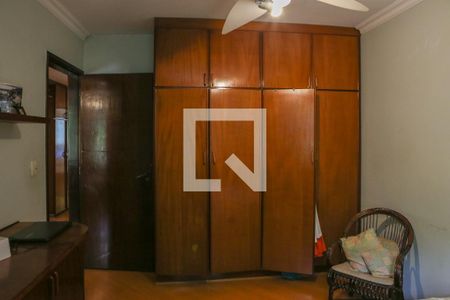 Casa à venda com 450m², 4 quartos e 4 vagasQuarto 3