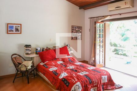 Casa à venda com 450m², 4 quartos e 4 vagasSuíte 1