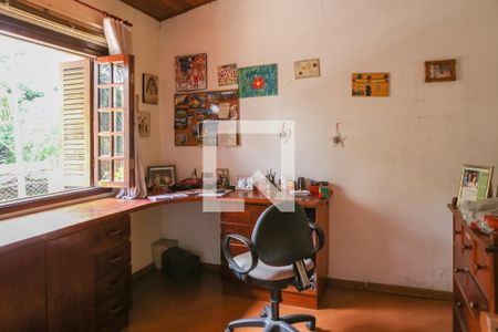 Casa à venda com 450m², 4 quartos e 4 vagasEscritório da Suíte 1