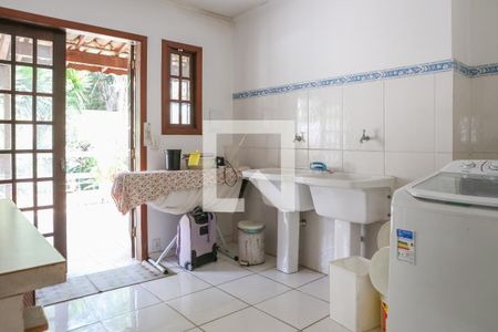 Casa à venda com 450m², 4 quartos e 4 vagasÁrea de Serviço