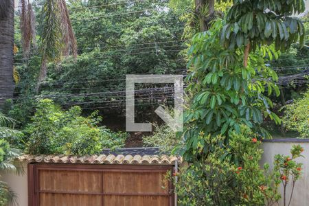 Casa à venda com 450m², 4 quartos e 4 vagasVista da Suíte 2