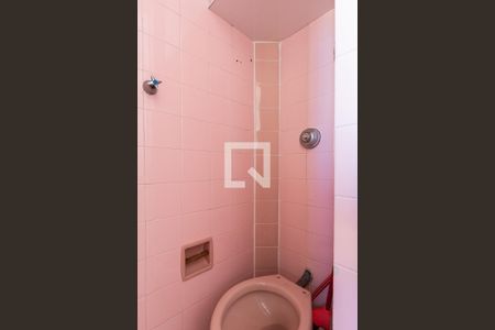 Apartamento para alugar com 55m², 2 quartos e sem vagaBanheiro de serviço