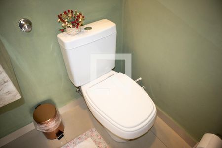 Casa à venda com 100m², 3 quartos e 2 vagasLavabo