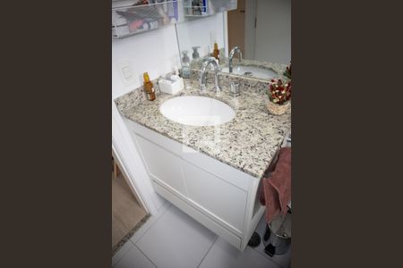 Casa à venda com 100m², 3 quartos e 2 vagasBanheiro do Quarto 1