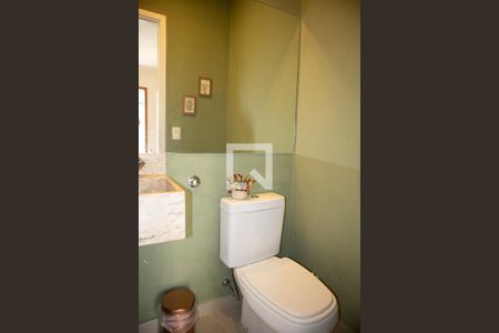 Casa à venda com 100m², 3 quartos e 2 vagasLavabo