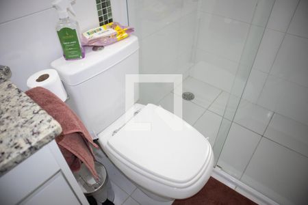 Casa à venda com 100m², 3 quartos e 2 vagasBanheiro do Quarto 1