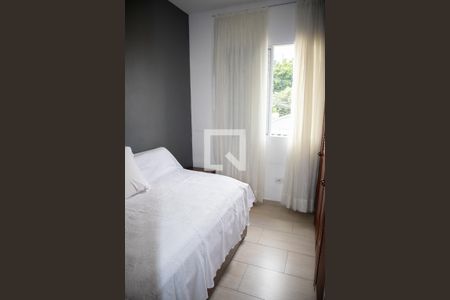 Casa à venda com 100m², 3 quartos e 2 vagasQuarto 2