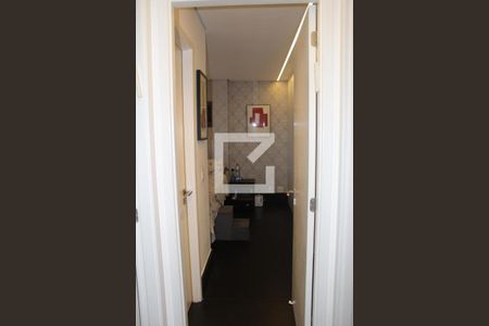 Apartamento à venda com 90m², 2 quartos e 2 vagasCorredor