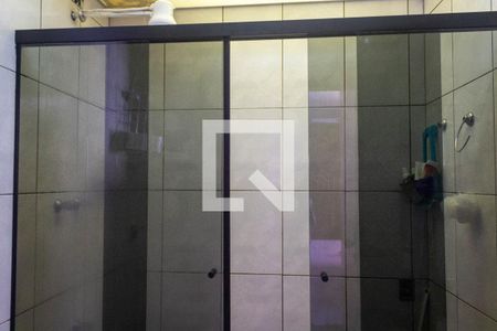 Casa à venda com 332m², 5 quartos e 3 vagasBanheiro da Suíte