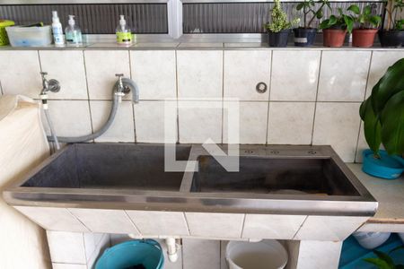 Casa à venda com 332m², 5 quartos e 3 vagasÁrea de Serviço 1