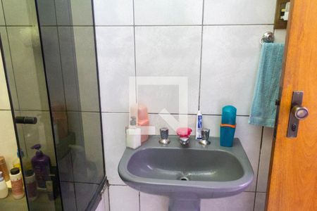 Casa à venda com 332m², 5 quartos e 3 vagasBanheiro da Suíte