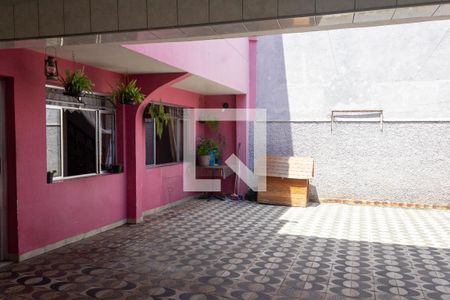 Casa à venda com 332m², 5 quartos e 3 vagasQuintal