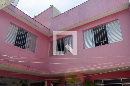 Casa à venda com 332m², 5 quartos e 3 vagasFachada