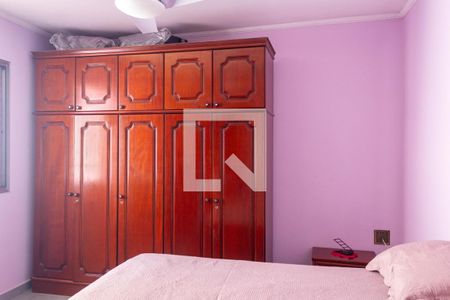 Casa à venda com 332m², 5 quartos e 3 vagasSuíte