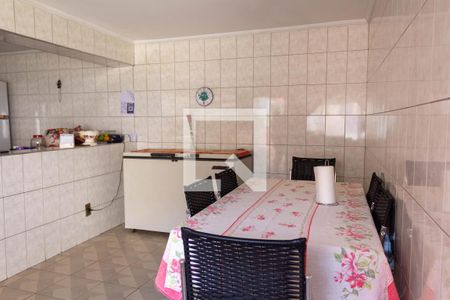 Casa à venda com 332m², 5 quartos e 3 vagasCozinha 1