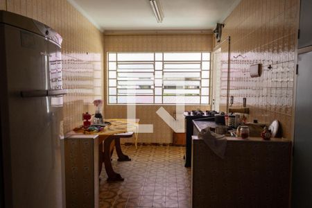 Casa à venda com 332m², 5 quartos e 3 vagasCozinha 2