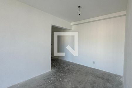 Sala de apartamento para alugar com 3 quartos, 76m² em Jardim Tupanci, Barueri