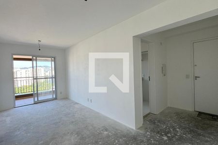 Sala de apartamento para alugar com 3 quartos, 76m² em Jardim Tupanci, Barueri