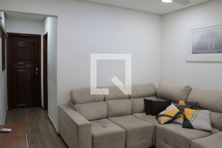 Sala de casa à venda com 4 quartos, 220m² em Parque São Jorge, São Paulo