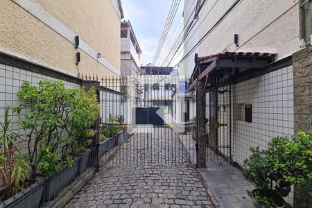 Apartamento para alugar com 46m², 1 quarto e 1 vagaFachada do Condomínio com placa