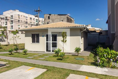 Apartamento para alugar com 44m², 2 quartos e sem vagaÁrea comum - Salão de festas