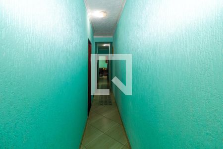 Corredor de casa para alugar com 3 quartos, 300m² em Vila Paulo Silas, São Paulo
