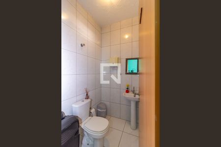 Casa à venda com 300m², 3 quartos e 2 vagasBanheiro 4