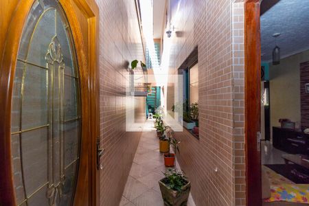 Casa à venda com 300m², 3 quartos e 2 vagasCorredor Externo