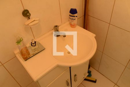 banheiro de apartamento para alugar com 2 quartos, 89m² em Tupi, Praia Grande