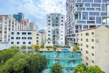 Vista  de apartamento à venda com 2 quartos, 63m² em Pinheiros, São Paulo