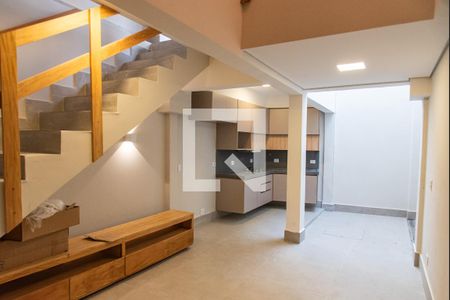 Sala de casa para alugar com 2 quartos, 110m² em Vila Mariana, São Paulo