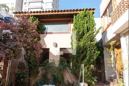 Casa para alugar com 110m², 2 quartos e 1 vaga Casa para alugar com 110m², 2 quartos e 1 vagaÁrea comum