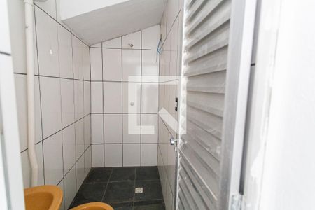 Banheiro Social de kitnet/studio para alugar com 2 quartos, 65m² em Aparecida, Belo Horizonte