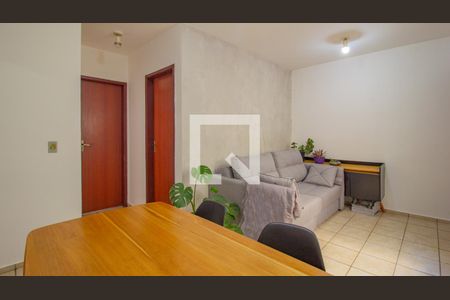 Sala de apartamento à venda com 2 quartos, 50m² em Jardim Pitangueiras I, Jundiaí