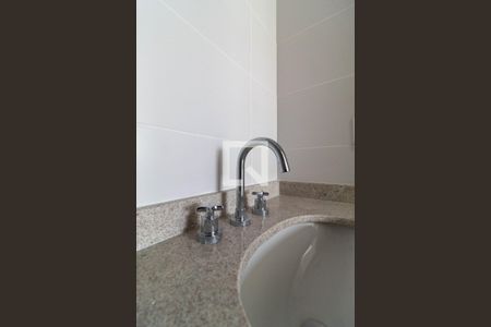 Apartamento à venda com 65m², 2 quartos e 1 vaga Apartamento à venda com 65m², 2 quartos e 1 vagaBanheiro