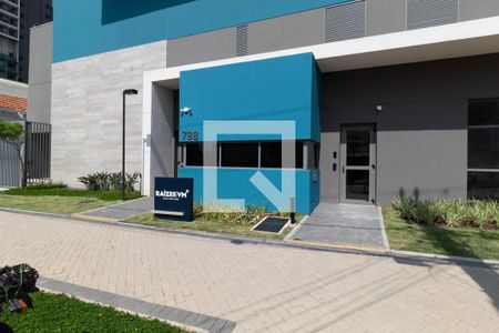 Apartamento à venda com 65m², 2 quartos e 1 vaga Apartamento à venda com 65m², 2 quartos e 1 vagaFachada
