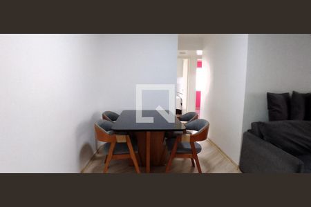 Sala de apartamento para alugar com 3 quartos, 70m² em Jardim Jaqueline, São Paulo