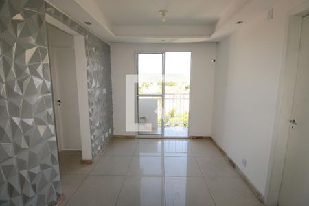 Sala  de apartamento à venda com 3 quartos, 53m² em Parada de Lucas, Rio de Janeiro
