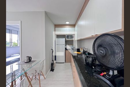 Cozinha de apartamento à venda com 2 quartos, 34m² em Santo Amaro, São Paulo