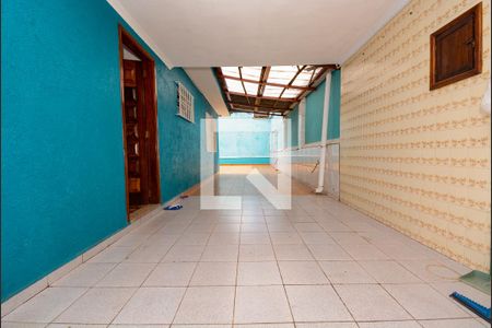 Casa à venda com 252m², 2 quartos e 4 vagasgaragem