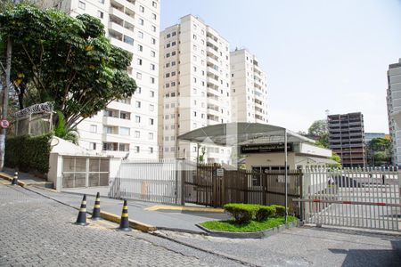 Apartamento para alugar com 64m², 2 quartos e 1 vagaFachada e portaria