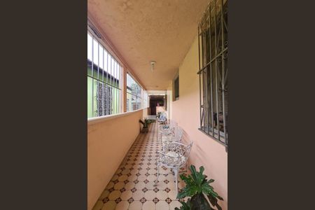 Casa à venda com 60m², 3 quartos e 1 vagaCorredor entrada 