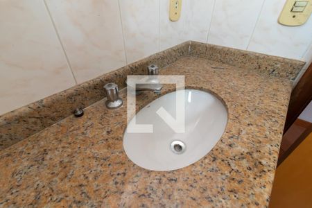 Apartamento à venda com 105m², 3 quartos e 2 vagasBanheiro 2
