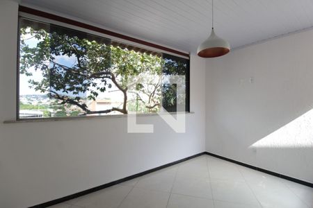Sala de casa para alugar com 3 quartos, 180m² em Mantiqueira, Belo Horizonte